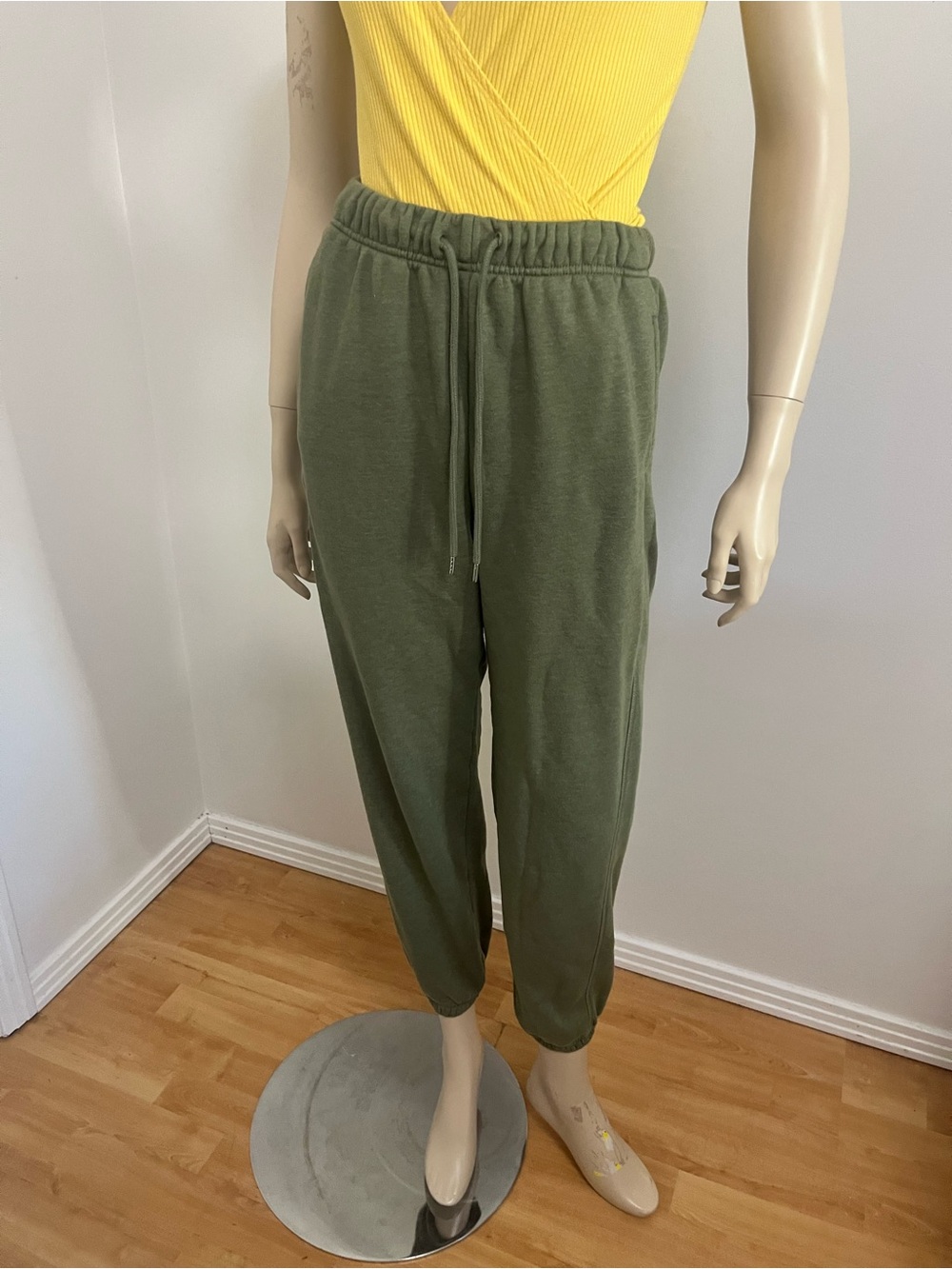 Old Navy Olive Green Fleece Sweatpants - Picture 1 of 3